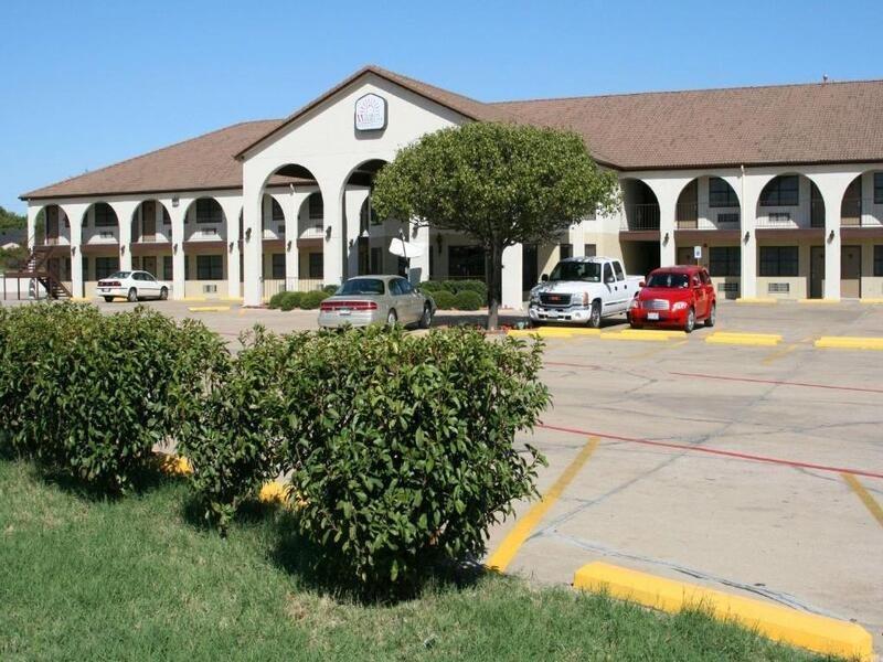 Weatherford Heritage Inn Exterior photo